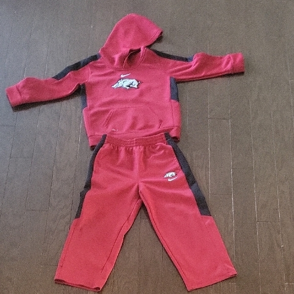 Nike Arkansas Razorback Matching Set - Picture 1 of 10
